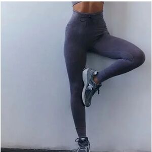 FREE PEOPLE | ✨NEW✨ Go To Leggings in Washed Driftwood